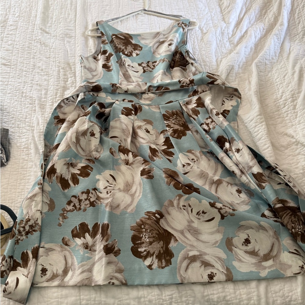 Elegant Floral Midi Dress in Blue and Brown